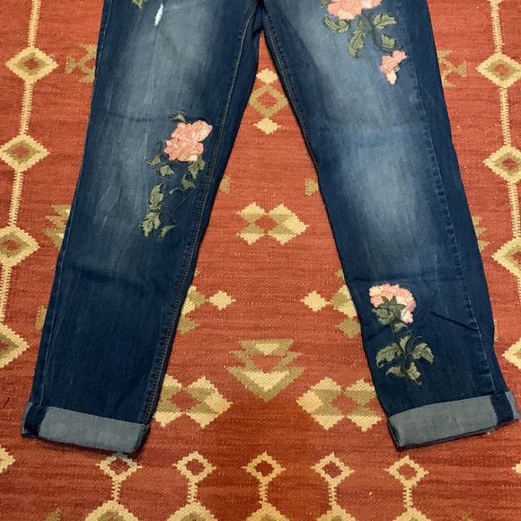 Code Bleu Embroidered Jeans | Poshmark